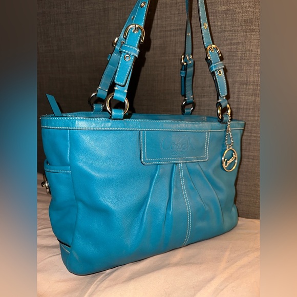 Coach 🩵 Blue Leather Tote Bag - Picture 2 of 12